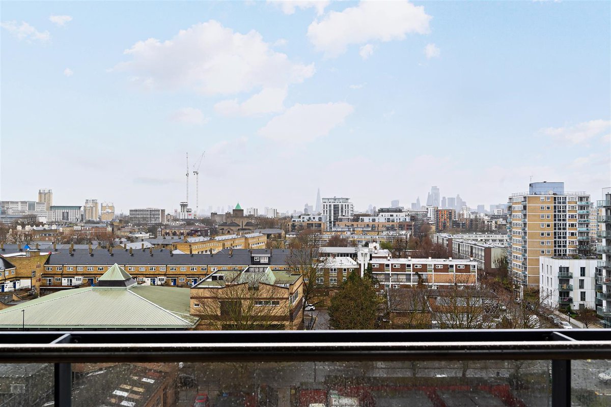 franktalking's tweet photo. Panoramic Tower, Poplar, E14
£550,000

EWS1 COMPLIANT! Franklyn James are proud to offer this delightful two bedroom, two bathroom flat located in the modern Panoramic Tower.

https://t.co/faNhurE9D0 https://t.co/ZzCMwaLPvp