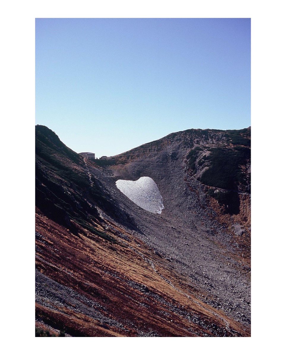 gaku10's tweet photo. ⛰
剱
剣
かっこいいね
#剱岳 #立山三山 #立山 #中部山岳国立公園 #nikonf3 #velvia100 #ポジフィルム #Reversalfilm #剣山荘 #film_jp #filmphotography #analoguemountains #parksprojectjapan #atompacks #チャンプカメラ https://t.co/gqxnIcFNRK