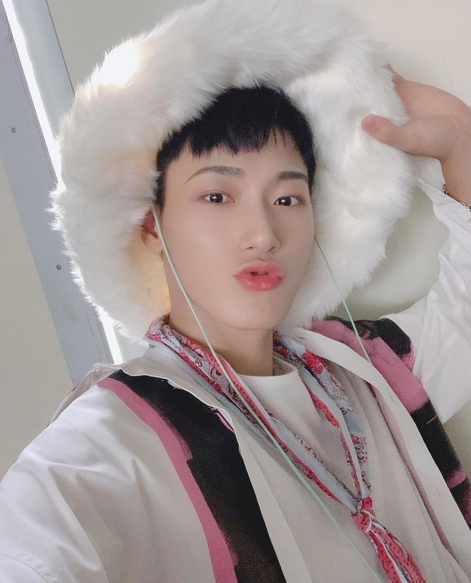 ABTEEZFILES's tweet photo. HE SO CUTE I CAN'T https://t.co/nUsRn3gACs
