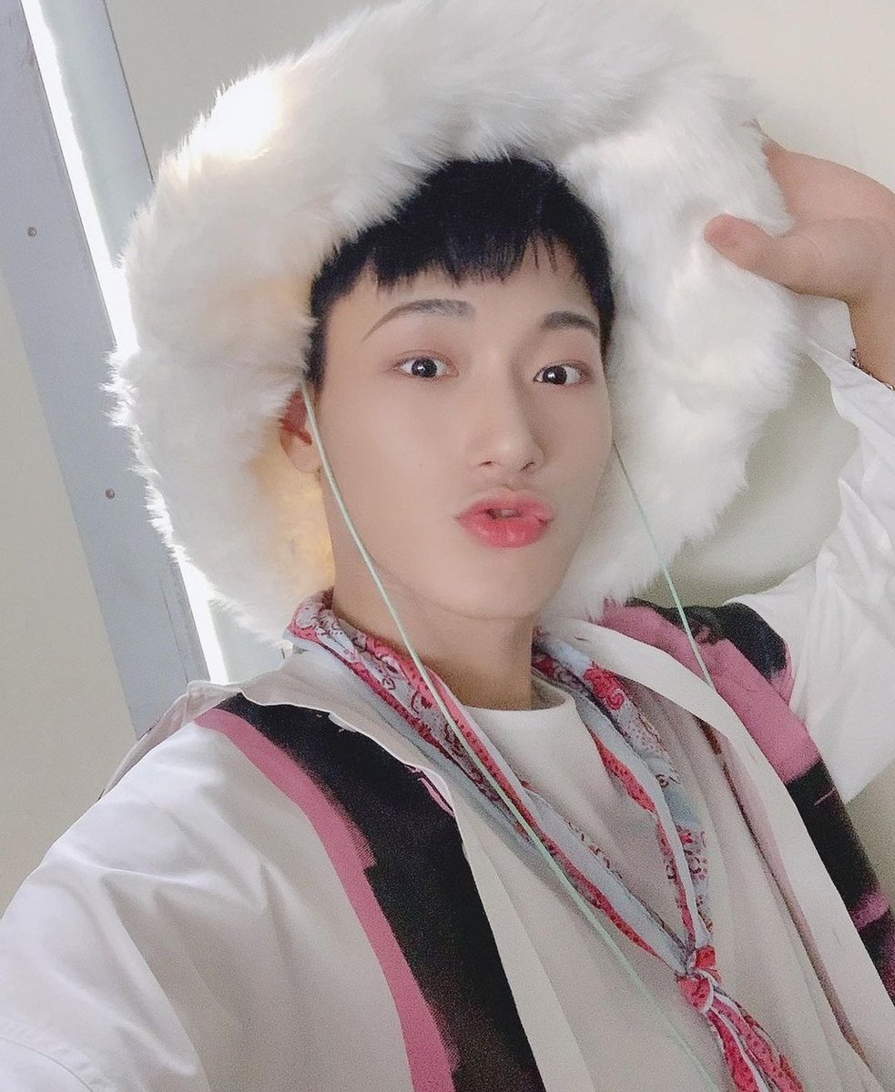 ABTEEZFILES's tweet photo. HE SO CUTE I CAN'T https://t.co/nUsRn3gACs