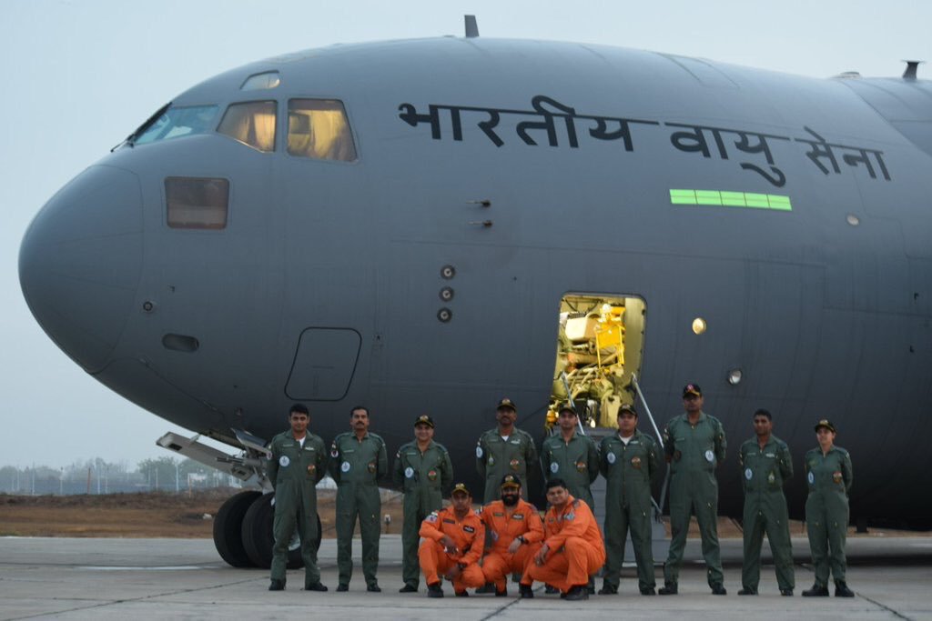 MajKalshiClases's tweet photo. Victory is always possible for the person who refused to stop fighting.

Keep Tweet and Re-tweet.
 जय हिन्द 🇮🇳
#Airforce_Result_Do
#AirForceDay 
#IndianAirforceDay2021 
#AirForceDay2021 
@DefenceMinIndia @rajnathsingh @HMOIndia @IAF_MCC @MajKalshiClases https://t.co/71qUHBunLV