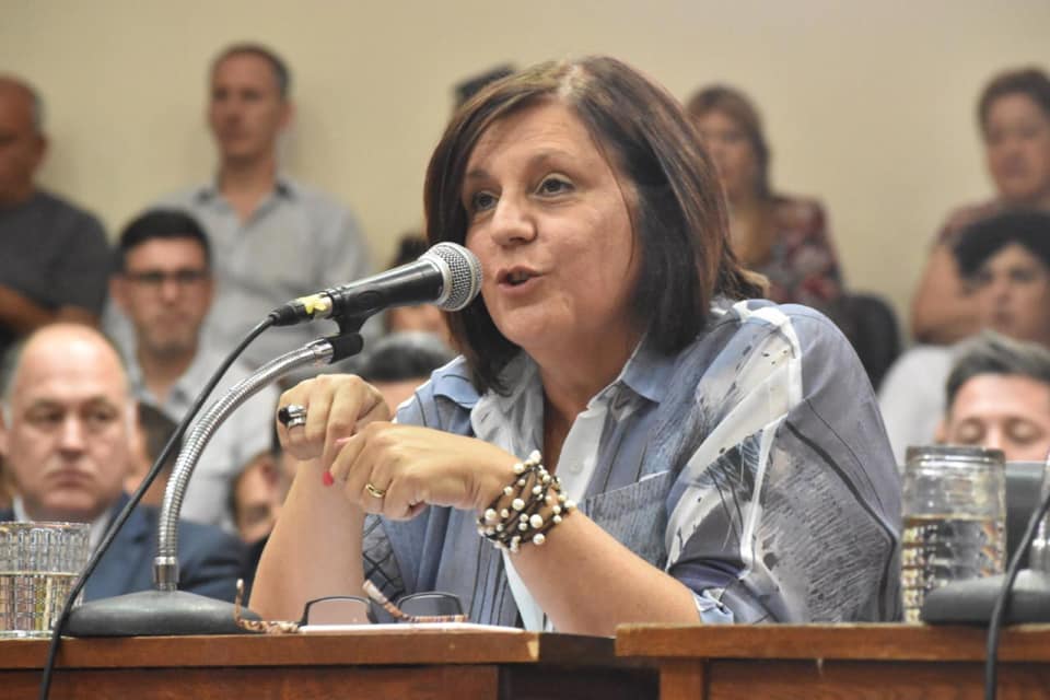 Radio_lu2's tweet photo. #Ahora en #Panorama recibimos a la primera candidata a concejal del @FrenteDeTodos en el distrito, María Gisela Ghigliani (@gigighi). Comienza el último tramo de la campaña electoral camino a las #Generales de noviembre.
🎙️ #PonéLU2
📻 #M840 🎧 #FM927
📲 #Wapp2916414442 https://t.co/rrQceJi09S