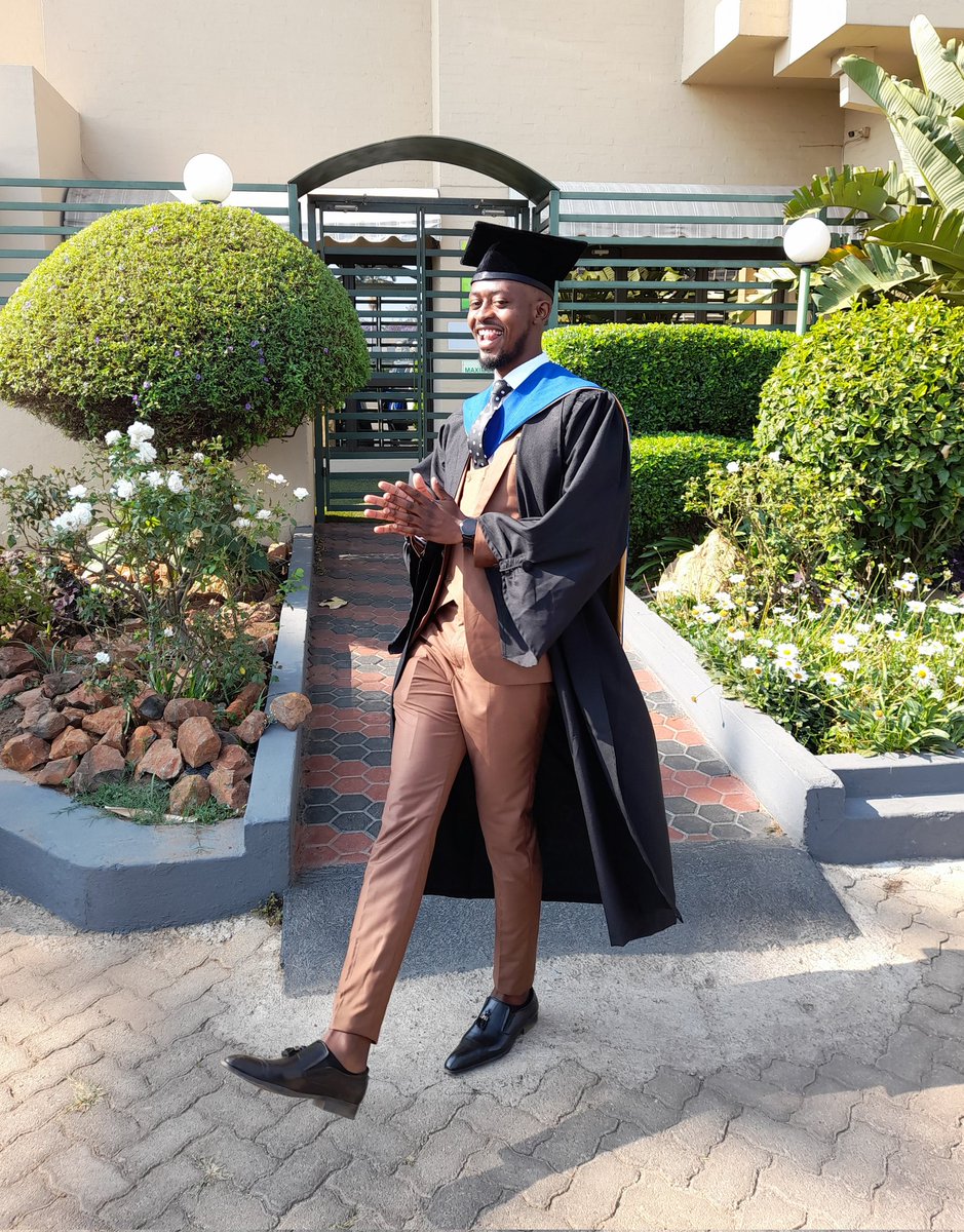 reuphanuel's tweet photo. I've finally increased the unemployment rate of my country. Otherwise, Degree harisi Bepa!!π #FinancialEngineer. https://t.co/sqtdzUh8bS