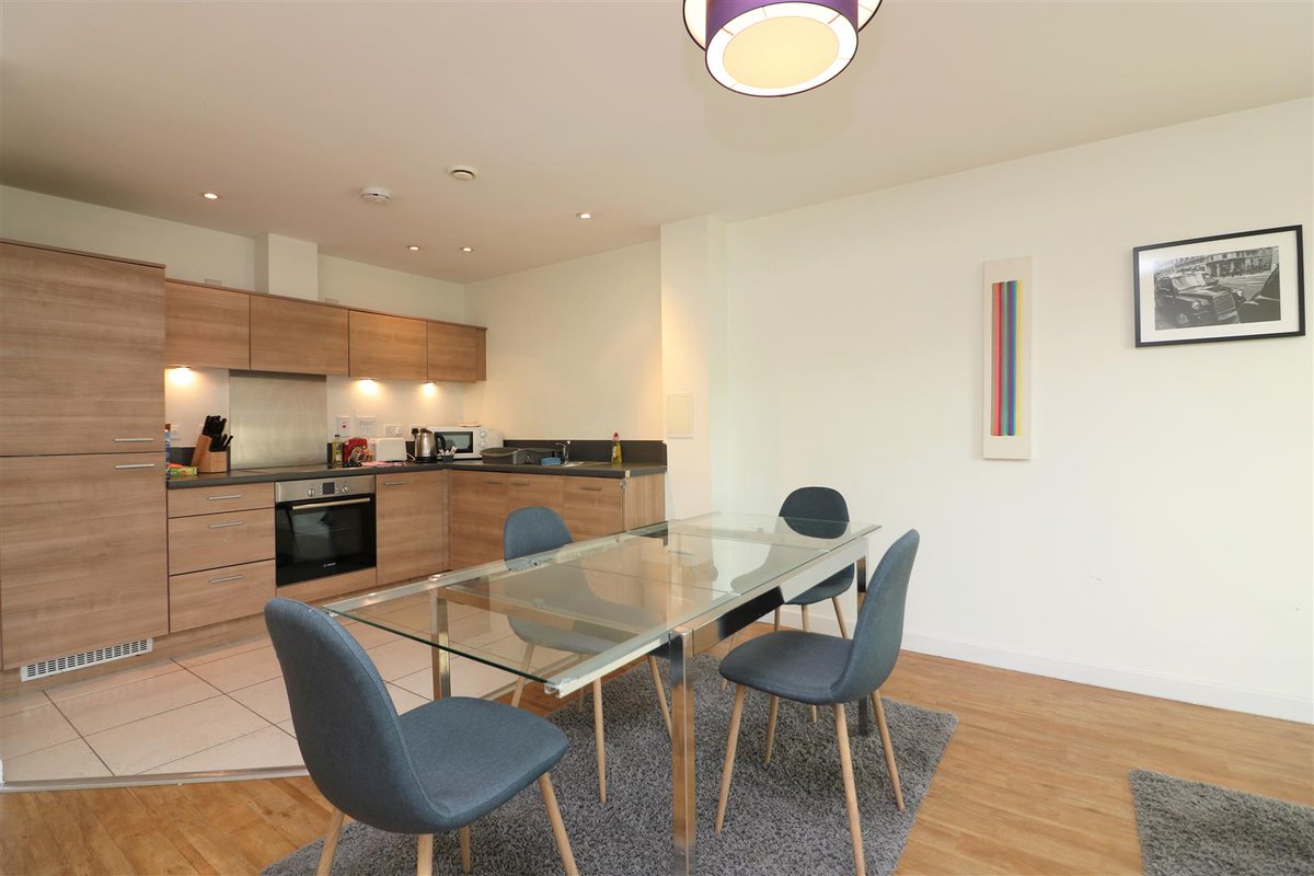 franktalking's tweet photo. Zenith Building, London, E14
£1,950

A spacious two bedroom apartment located on the 6th floor in the modern Zenith Building. 

https://t.co/0CrOXYzKWB https://t.co/uKq5O7sUBT