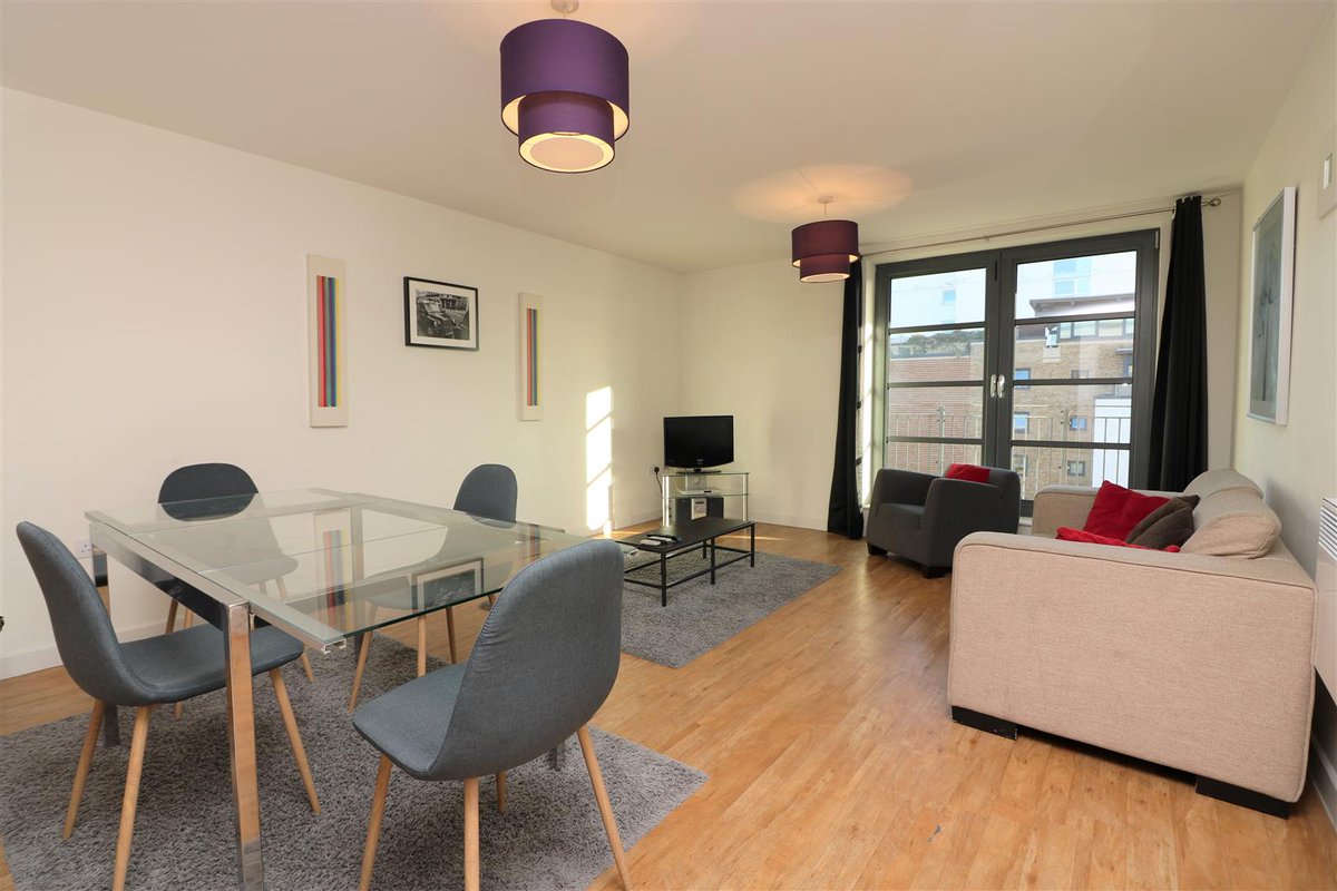 franktalking's tweet photo. Zenith Building, London, E14
£1,950

A spacious two bedroom apartment located on the 6th floor in the modern Zenith Building. 

https://t.co/0CrOXYzKWB https://t.co/uKq5O7sUBT