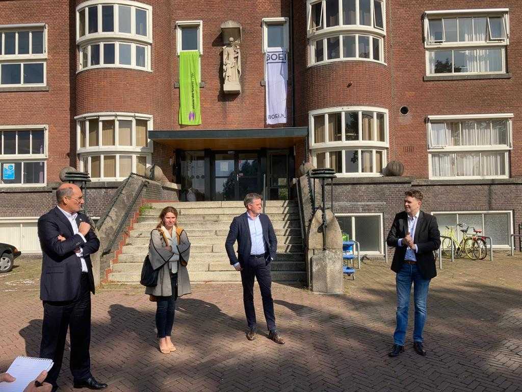 MolenaarenCo's tweet photo. Oscar Dusschooten wethouder van Tilburg aanwezig bij start #Vincentius te Udenhout samen met Sylvia Pijnenborg van #BOEi en Boudewijn de Bont van #TBI. https://t.co/ddCiLPcA2t