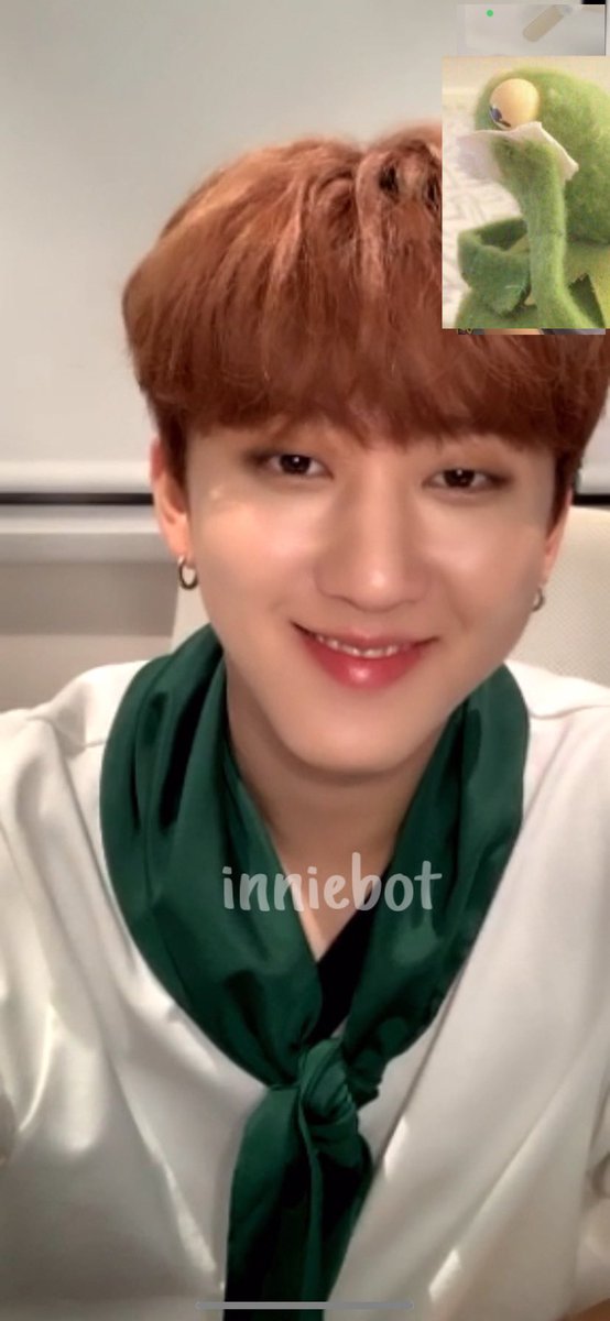 inniebot's tweet image. 211008 changbin withfans video call 🐖🐇 

finally!!!! got to meet!!!!! my other loml!!!!!!!!! 😞😞😞😞 

#스트레이키즈 #창빈