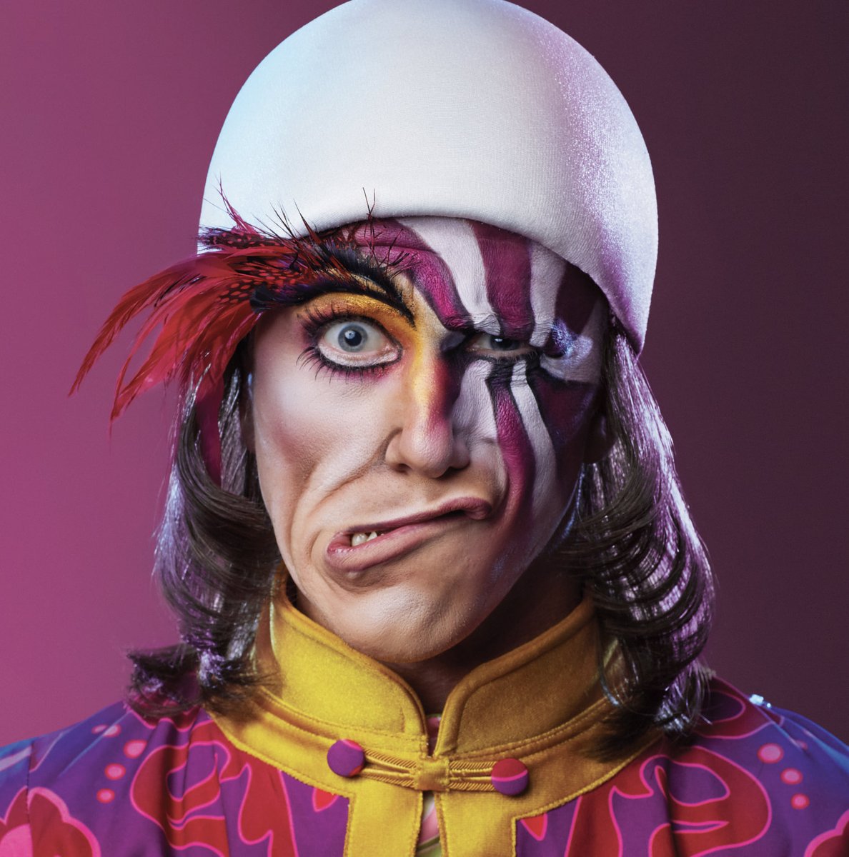 CdS_Russia's tweet photo. Костюмы и сценический грим, которые в #CirqueduSoleil создаются индивидуально для каждого исполнителя, важная составляющая наших постановок. Они помогают зрителю воспринимать любое шоу целостно, обозначая архетипы персонажей и их роль в истории, которая лежит в основе шоу. https://t.co/sZGaPYhr7Z