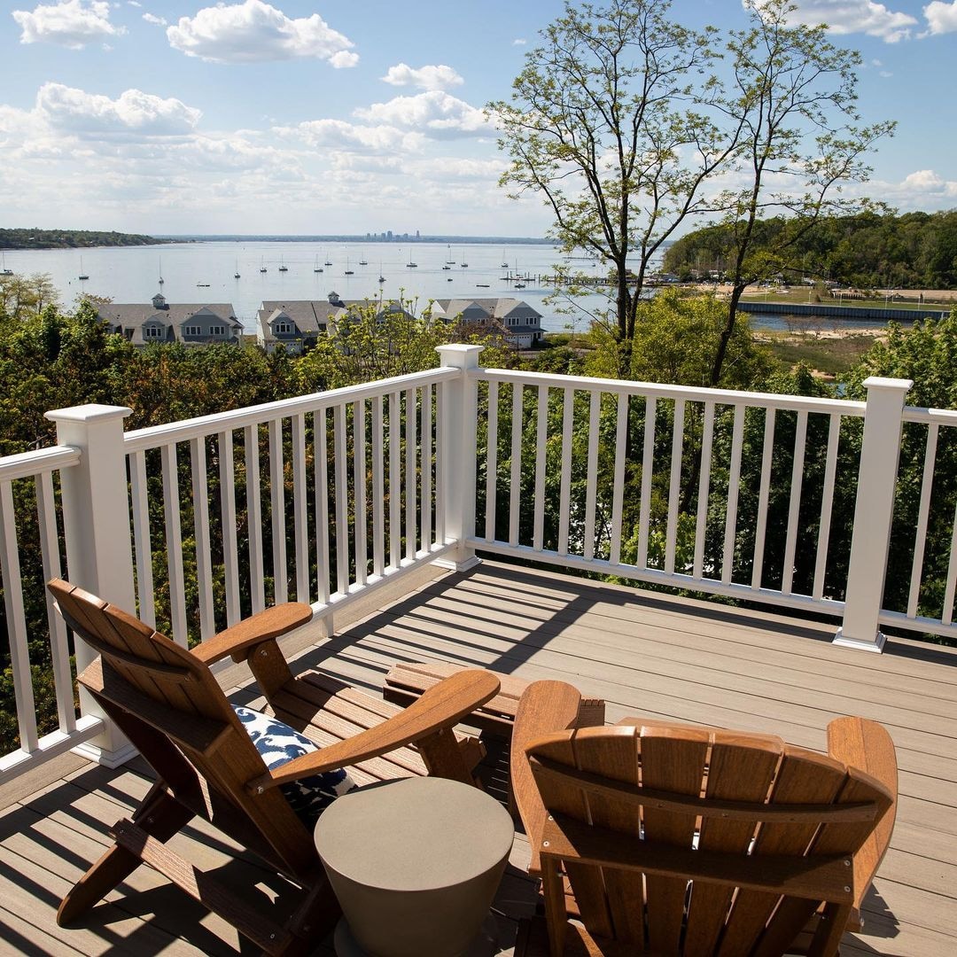builtbybrosco's tweet photo. What a view!
Builder: #goldeneyeconstruction
Railing:@intexmillwork
π #seacliffny
#nybuilders #intexmillwork #intexrailings #outdoorliving #keepcraftalive #whataview https://t.co/IniruROnjI