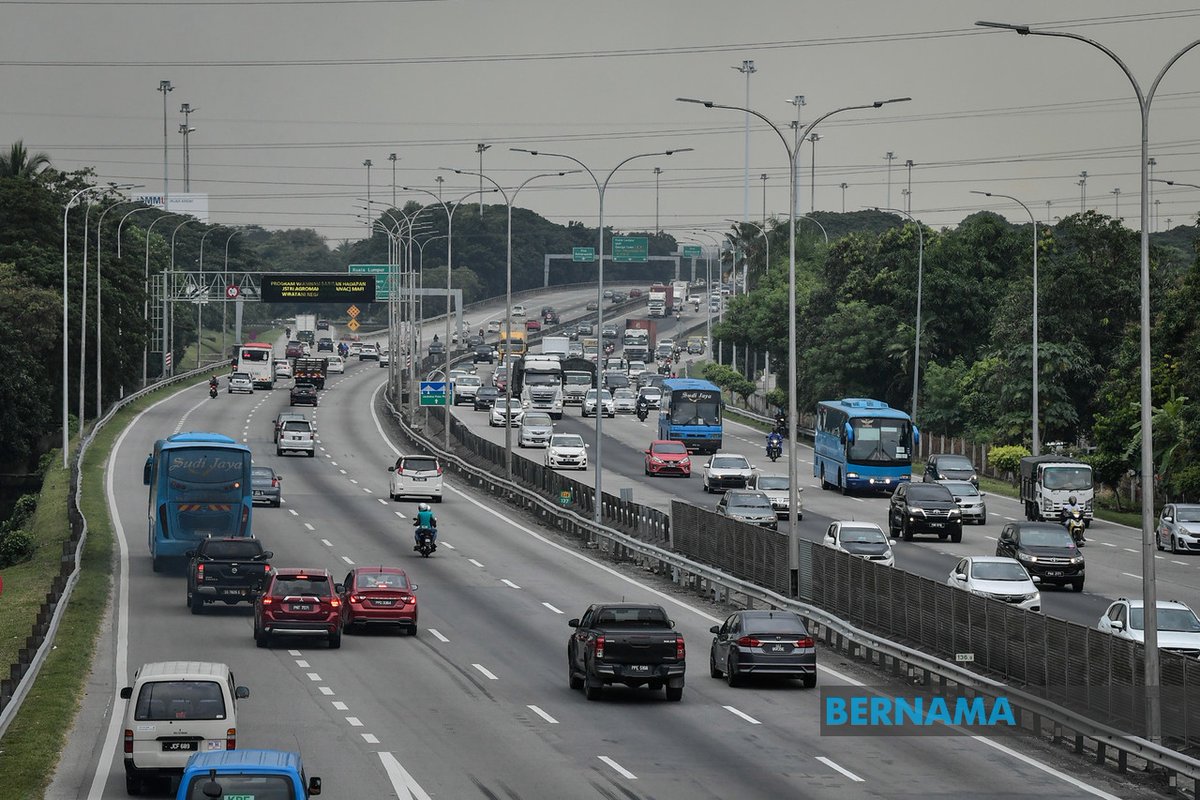 bernamadotcom's tweet photo. Kebenaran rentas negeri akan dikuatkuasakan serentak di seluruh negara -  @IsmailSabri60  

https://t.co/ThUaEfy5Kt https://t.co/h7k5kkU815