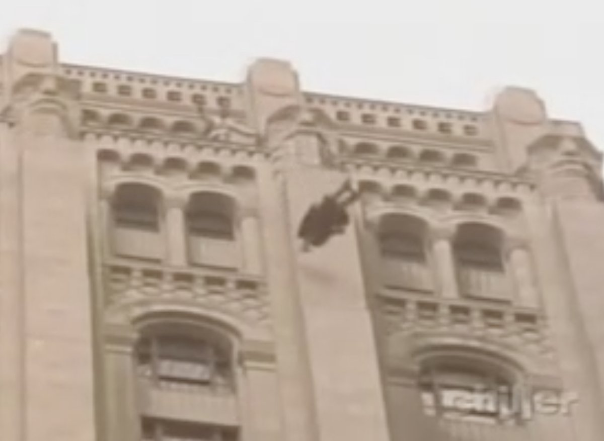 <a href="/ShortAndSpooky/">Short and Spooky Podcast</a> podcast is talking 1980's Alfred Hitchcock presents this week with an episode called "Man on the Edge" starring Mark Hamill and Michael Ironside. It's about murder, suicide, and falling down. Check it out now!
anchor.fm/shortandspooky…