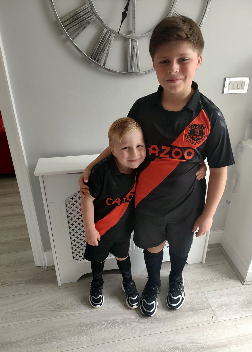 emmamaylor1's tweet photo. Feel good Friday in school today for my handsome boys @CTKliverpoolEY @CTKLiverpoolY5  💙💙😘😍 xx https://t.co/8NbYGVDnY2