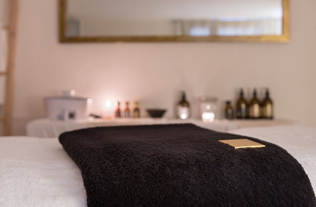 Sore from class? Introducing….#MassageTherapy!

We are bringing a whole new aspect of wellness into our studio; massage is incredibly beneficial when it comes to lowering stress levels, and as a result can actually boost your immunity. 

Find out more >> bit.ly/3gQi1Qp