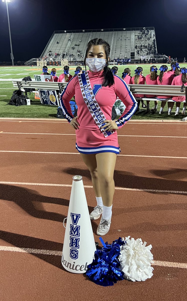 Cheerleaders of the week 🎀