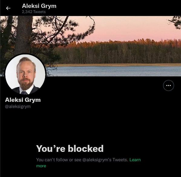 Juuso_I's tweet photo. Central bankster feels the heat.
#MyFirstBlock https://t.co/W0jyz32mfQ