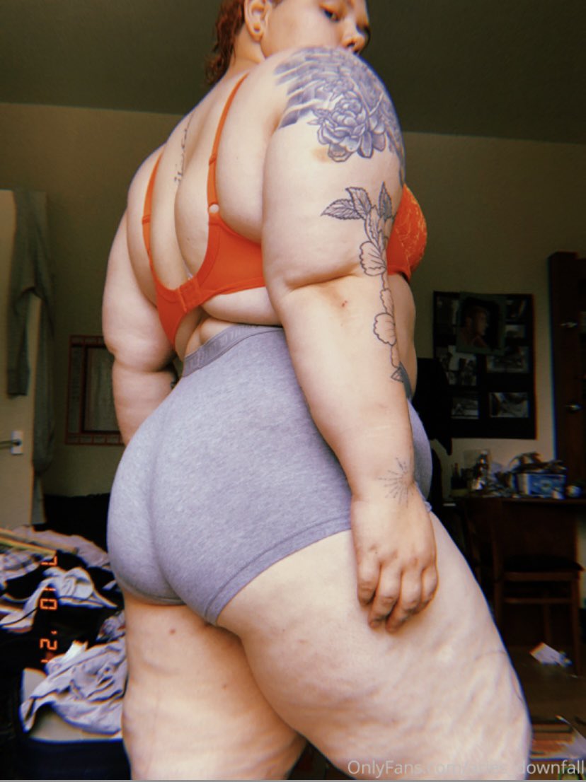 AriesDownfall's tweet photo. @OnIyFansNewbs Spoil and tip me 😘
Wanna see more of me?
Subscribe for only $6!
✨Daily content 
😈FREE messaging 
👌uncensored 
💧toys 
🥵Customs/privates
😏Fetish/kink friendly 
🍑 Curvy/postive
And so much more!!!
✨ OnlyFans - https://t.co/LXu0KBYIfQ https://t.co/6h5RIHkNY0