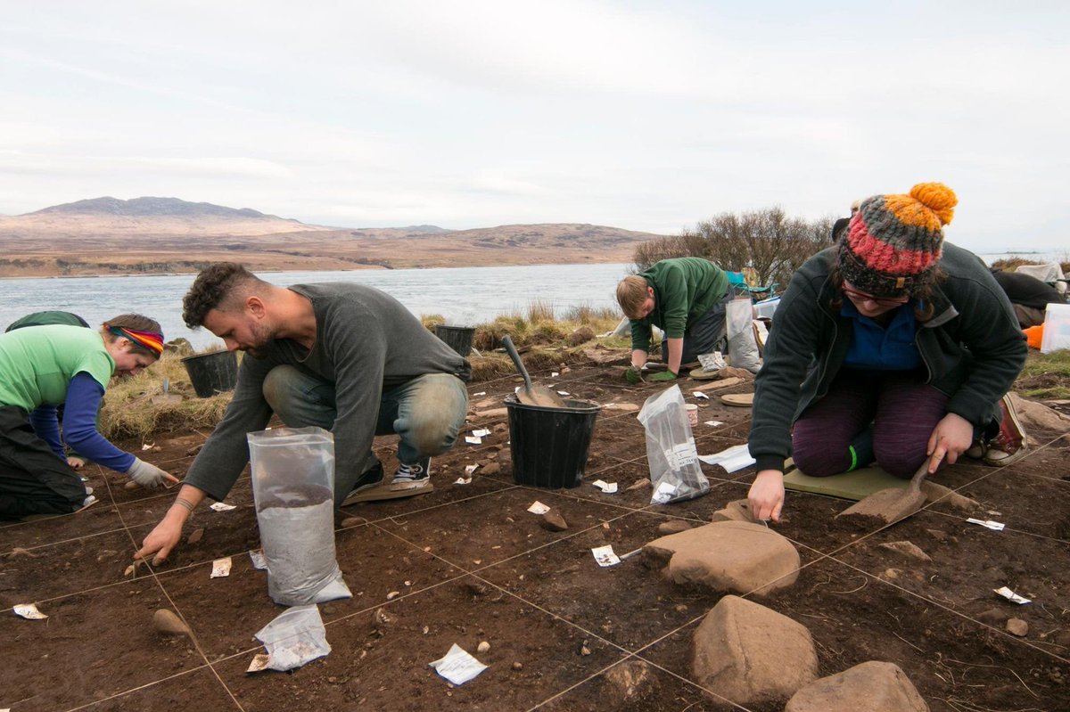 socantscot's tweet photo. Excavations at Rubha Port-ant-Seilich on Islay are providing new insights into the earliest stages of British prehistory.  

Join us as Prof Steven Mithen reveals the discoveries and on-going excavations at the site in our upcoming lecture in on Monday: https://t.co/7Ghdtg1840 https://t.co/HafYo8bQs6