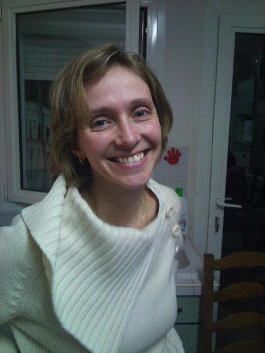 trapet1's tweet image. 08/10/12-08/10/21 il y a 9 ans cette jeune femme de 34 ans enceinte de 6 mois et demi et maman d’une petite fille à été assassinée en Algérie, ne jamais oublier, aucune justice ne lui été rendue ni en France ni la bas. Pour Isabelle