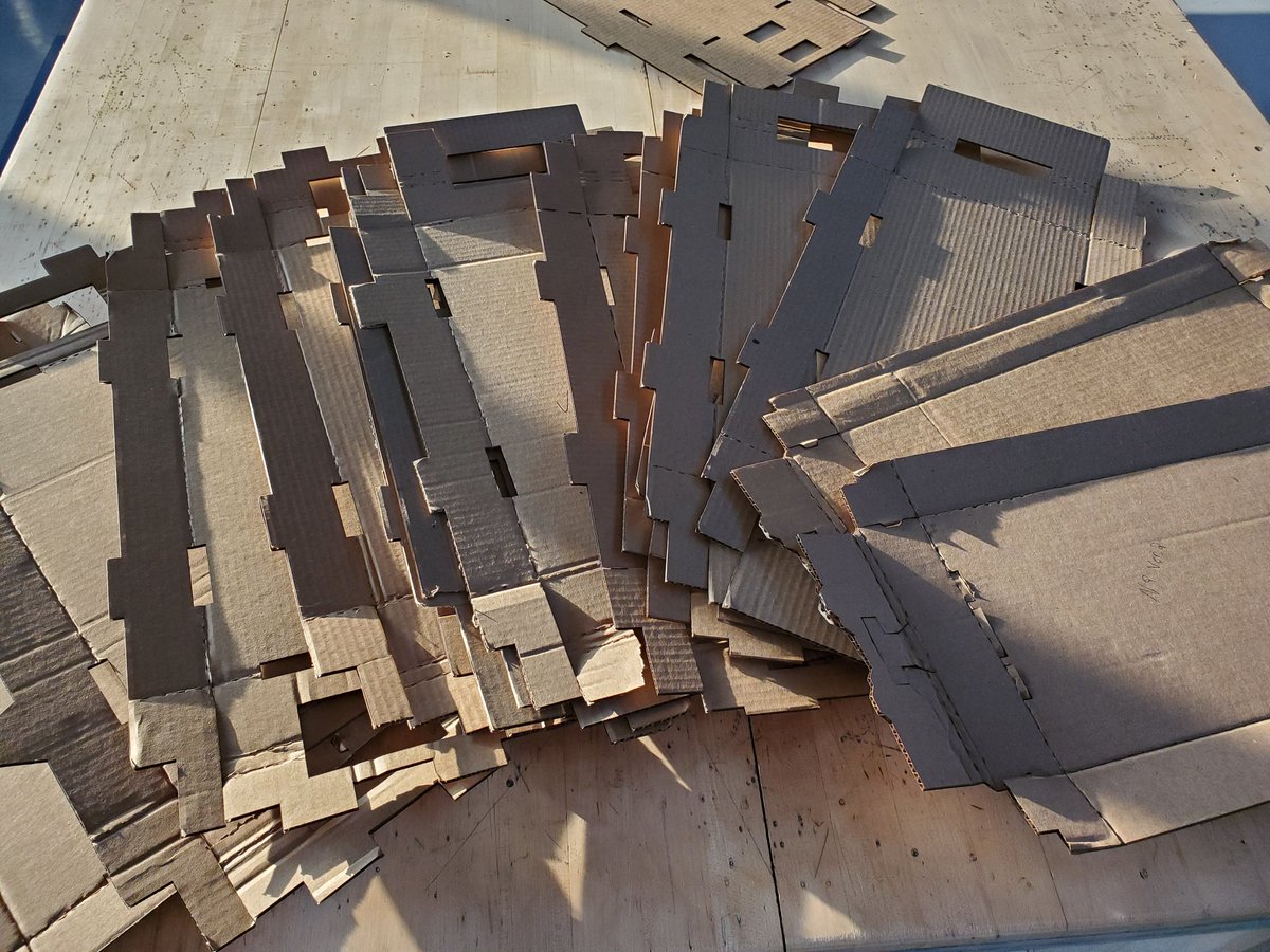 MrNTechEd's tweet image. Love that my adv. students have the ability to #rapidprotype design ideas for the benefit of fellow #teched students. Some examples of stackable cardboard storage totes and the many variations. @BossLaser @CNHSPrincipal #theregional #packagingdesign