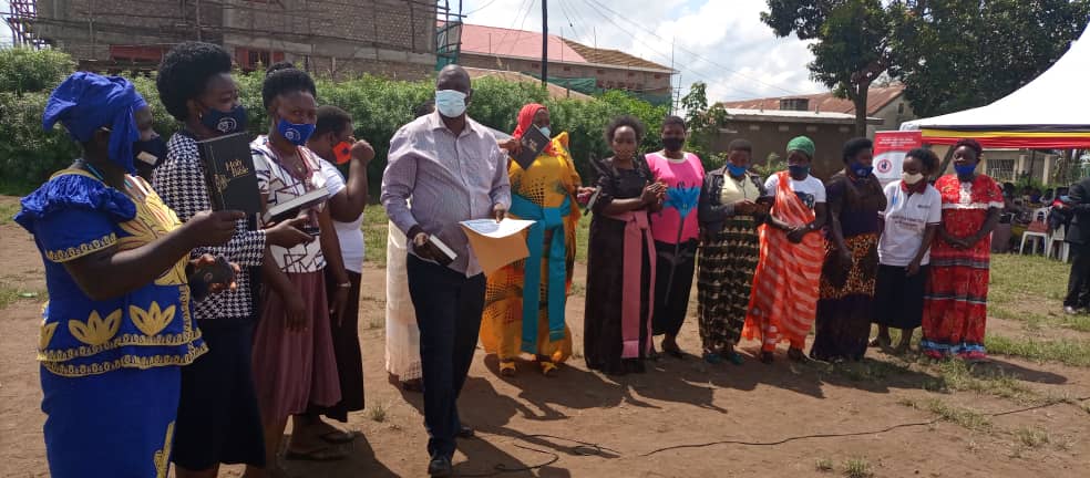 Nakawooya Milly (@millynakawooya) on Twitter photo Happening now is Richard capital radio commiting to empower Girls.
#digitalgenerationforallgirls
<a href="/CapitalFMUganda/">Capital FM Uganda</a>
<a href="/cogeUG/">COGEuganda</a>
<a href="/ShallonAinemba1/">@ShallonAinembabazi</a> Happening now is Richard capital radio commiting to empower Girls.
#digitalgenerationforallgirls
<a href="/CapitalFMUganda/">Capital FM Uganda</a>
<a href="/cogeUG/">COGEuganda</a>
<a href="/ShallonAinemba1/">@ShallonAinembabazi</a>