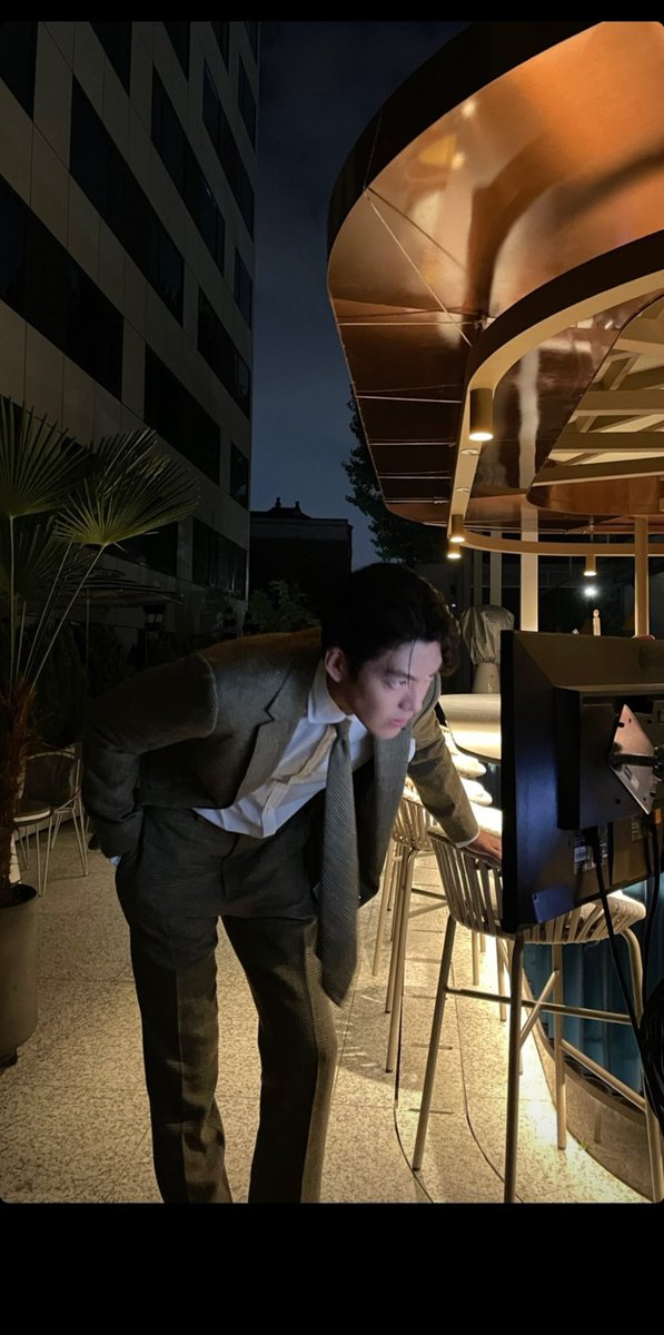 mingiyoongi's tweet photo. ŞU DÜNYADA TEK AŞIK OLDUĞUM AKTÖR SENSİN GÜZEL HERİF https://t.co/rIlat5uKFO
