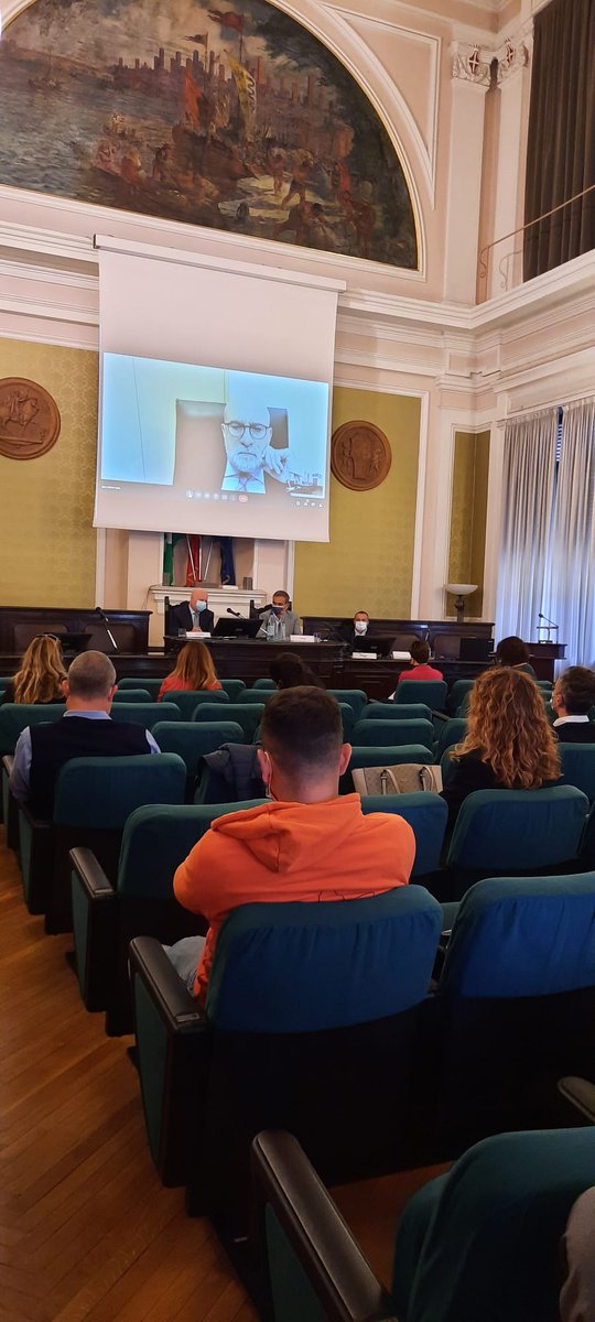 PAVIASVILUPPO's tweet photo. ieri in #cameradicommercio #pavia 30 tra imprese e professionisti per parlare di #export #skills #tools. Tra i progetti anche il MOOC | E-icom realizzato con @erasmus+ e i servizi con @unioncamere @assocamestero @CCISvizzera https://t.co/B5CXSytz6K