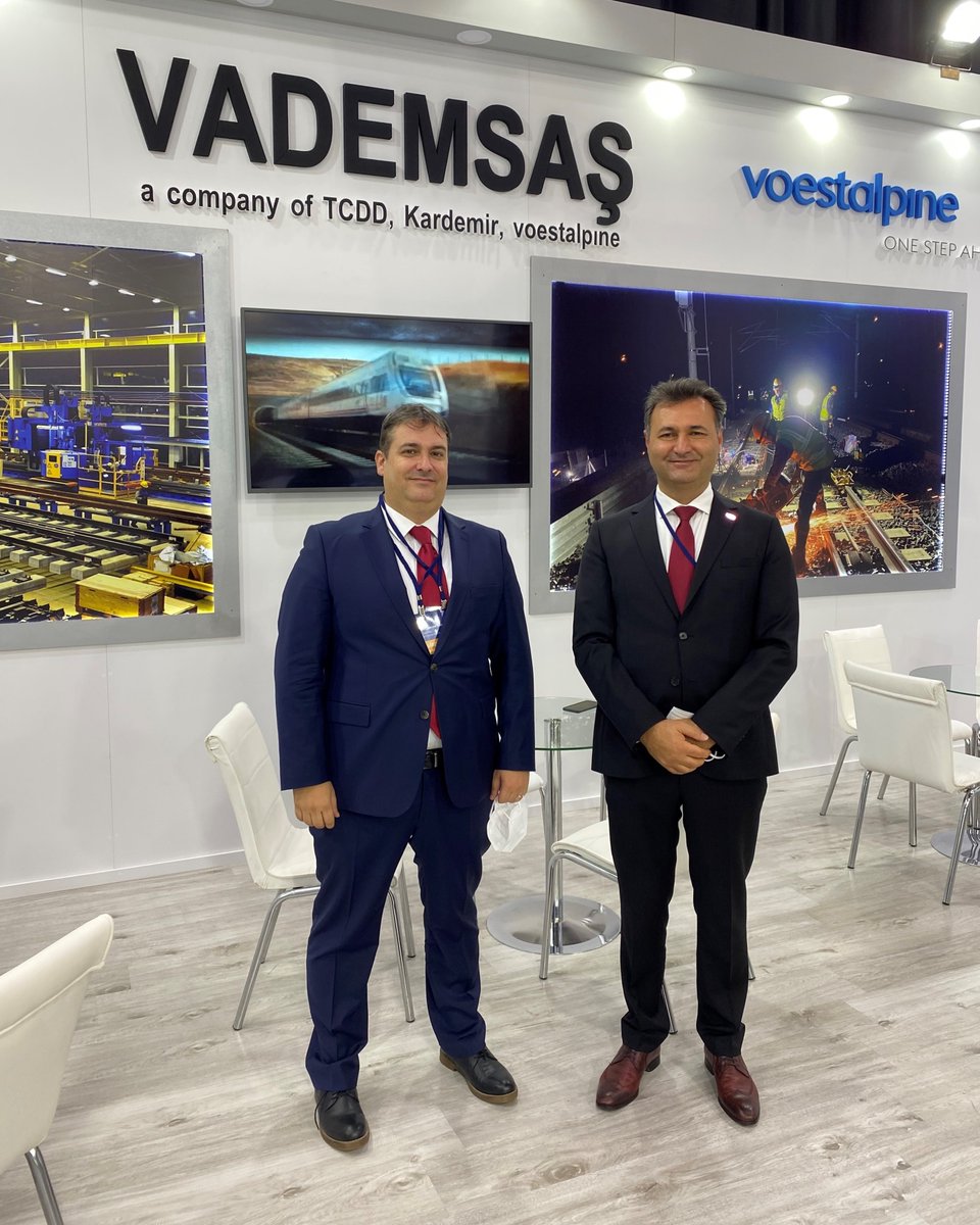 Kolin İnşaat Yönetim Kurulu Üyesi Sn. Tolga Koloğlu standımızı ziyaret etti.

Kolin Construction Board Member Mr. Tolga Koloğlu has visited our stand.