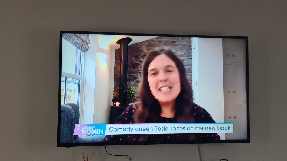 _WomenBe's tweet photo. Rosie Jones you are a phenomenal woman 👏🏾 #LooseWomen https://t.co/XQEJe8qEmC