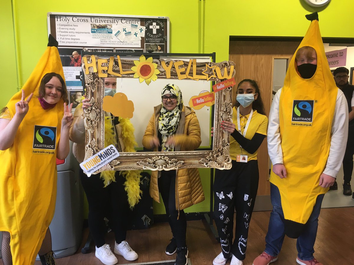 srcholycross's tweet photo. #HelloYellow Let’s keep talking to each other about our mental health! For tips for your mental health go to @YoungMindsUK or @samaritans or @mentalhealth https://t.co/1r37sRbyum