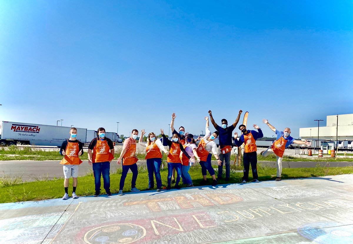 JeremyJMyers's tweet image. Congratulations to our newest addition to the #ONESC family - MDO 5932, located in Kentwood, Michigan!
🚚📦🍊
Looking forward to your very bright future as you continue offering the fastest, most efficient, and reliable delivery in home improvement! #MDO5932