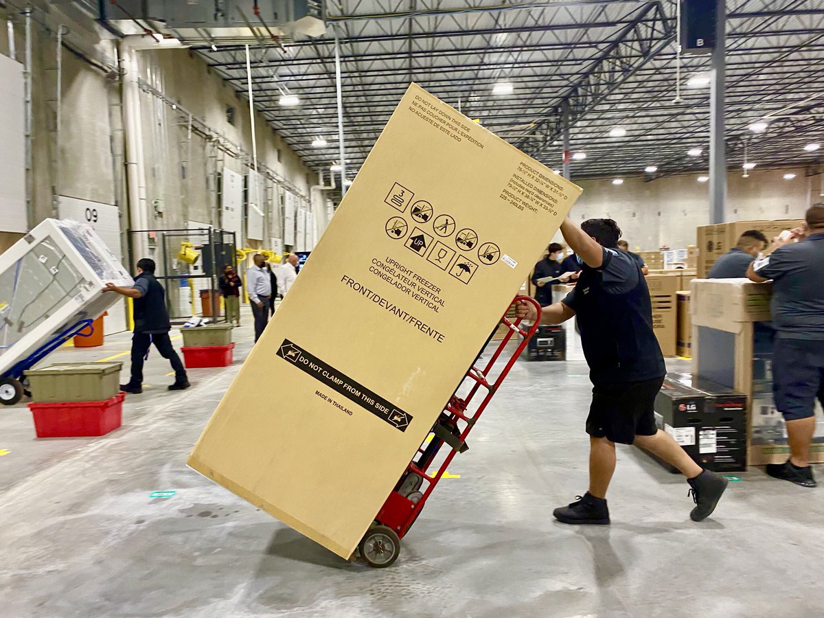 JeremyJMyers's tweet image. Congratulations to our newest addition to the #ONESC family - MDO 5932, located in Kentwood, Michigan!
🚚📦🍊
Looking forward to your very bright future as you continue offering the fastest, most efficient, and reliable delivery in home improvement! #MDO5932
