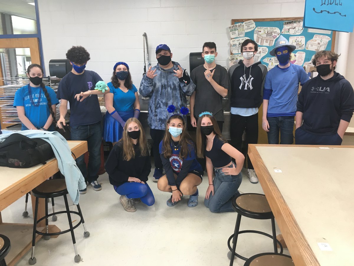 msflanaganart's tweet photo. How its going vs. how it started...happy to wrap up a great spirit week with these Advisory kiddos! Look how much they've grown 😭 https://t.co/eqcFiVOqIj