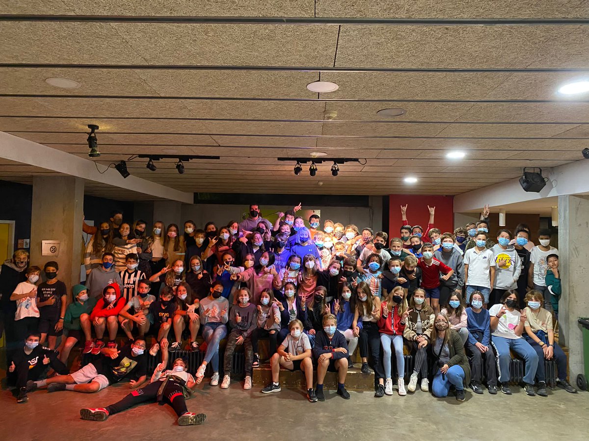 ESO1Virolai's tweet photo. Tot s'acaba! 🥲 Però tornem d'unes còlonies plenes d'aventura, històries i aprenentatges! Quin gust poder tornar a fer activitats prenent totes les mesures! A reveure, #AlbergLaBruna! #convisvirolai #1rdeso https://t.co/e8yy7IkVD0