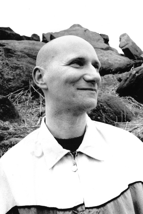 We lost my cousin Rob Mitchell 20 years ago today. Aside from his extraordinary legacy of <a href="/WarpRecords/">Warp Records</a> + <a href="/WarpFilms/">Warp Films</a>, he also produced 2 of the coolest young humans I get to be big cuzzie to. He would be so fucking proud of them ♥️