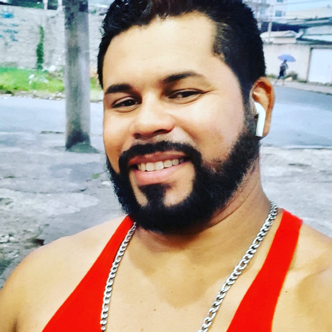 E show