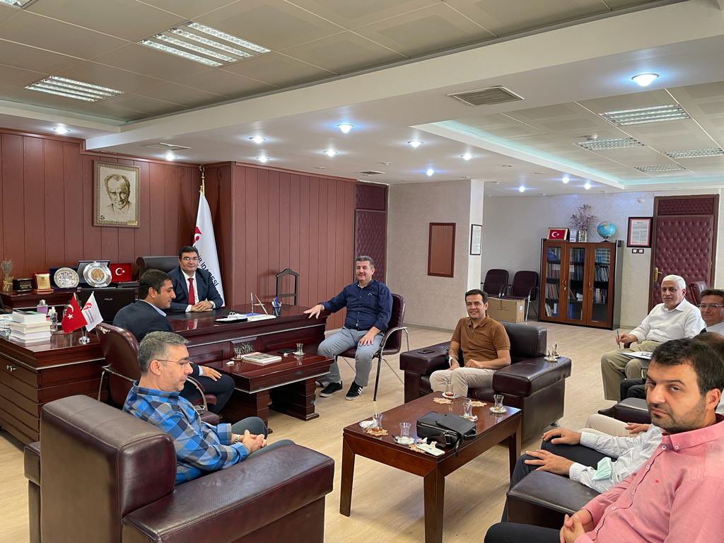 sanliurfamimod's tweet photo. Gelir İdaresi Başkanı Sn. Seyit Tekin’i makamında ziyaret ettik. Alanında uzman, şehrin sosyolojisini oldukça iyi okuyan, işini seven, oldukça sıcak ve samimi muhabbetlerini, şehrimiz adına bir kazanım olarak görüyoruz. @HMBakanligi @Abdullah_Erin47 @karadagferhatt +++ https://t.co/5Js0dA7TNK
