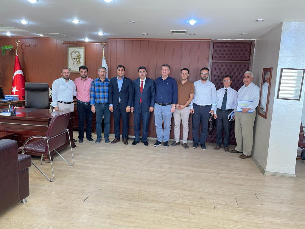 sanliurfamimod's tweet photo. Gelir İdaresi Başkanı Sn. Seyit Tekin’i makamında ziyaret ettik. Alanında uzman, şehrin sosyolojisini oldukça iyi okuyan, işini seven, oldukça sıcak ve samimi muhabbetlerini, şehrimiz adına bir kazanım olarak görüyoruz. @HMBakanligi @Abdullah_Erin47 @karadagferhatt +++ https://t.co/5Js0dA7TNK