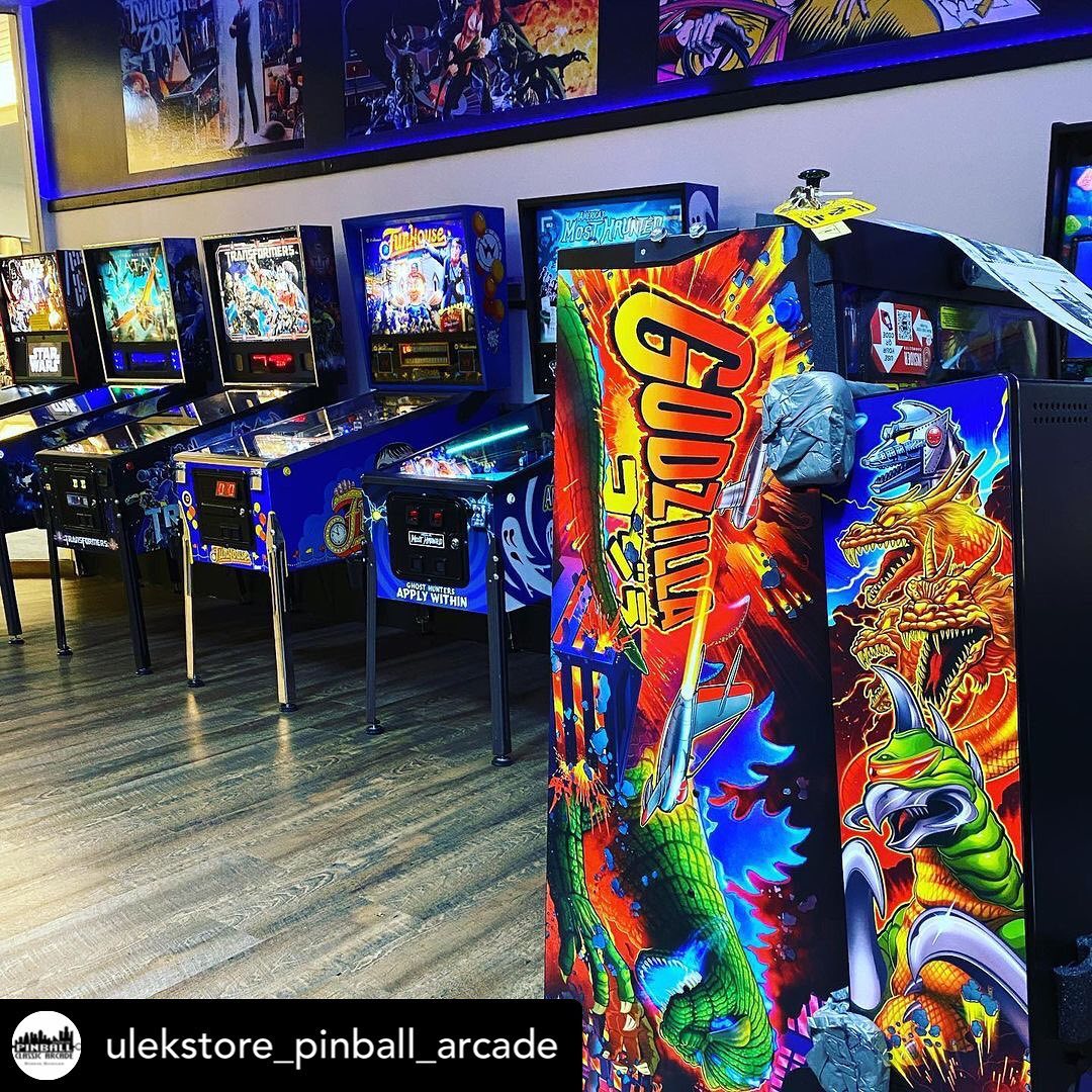 sternpinball's tweet photo. Godzilla is making landfall at #SternArmy locations around the world! 🔥#Godzilla #Toho #SternPinball #Pinball #PlayStrong https://t.co/n3tv8yDrMP