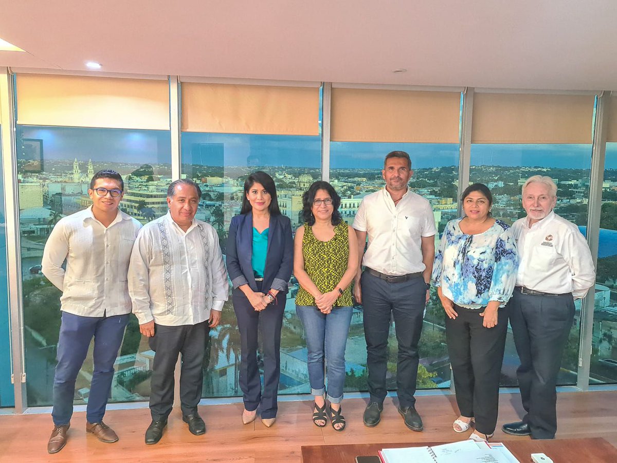 SDMexicoExpo's tweet photo. La Lic. @JgrandaUSA, CEO de @SDMexicoExpo, agradece a la Gobernadora del Estado de Campeche @LaydaSansores por el trabajo coordinado que se realizará para hacer del @SDMexicoExpo 2a Edición, el mejor encuentro energético con empresas del sector oil and gas a nivel mundial. https://t.co/v0WThb7lqL