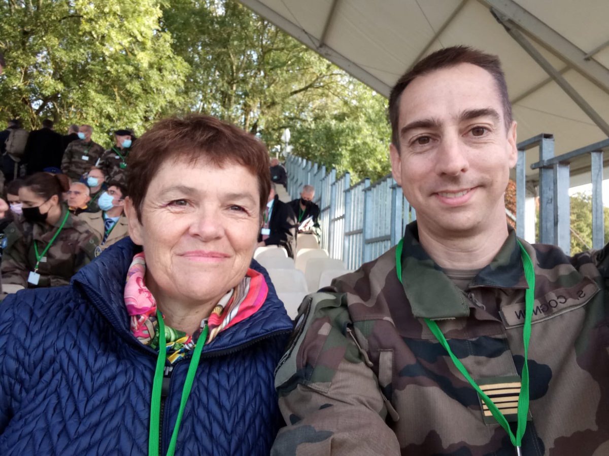 1erRCP's tweet image. Très honoré par la présence de Madame le Maire de Pamiers aux côtés du #1errcp lors de la présentation des capacités de @armeedeterre de Satory. 

Pamiers fier de ses Rapaces !! 🦅

#PCAT2021 #GCP #Commandos #CapatiTerre #MariedePamiers