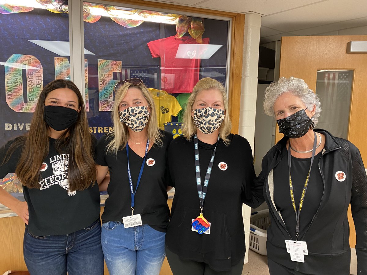 CBLindenSchool's tweet photo. Linden is so fortunate to have the BEST support staff around!  Thank you for all you do for our students! 🖤 https://t.co/7apMf623YQ
