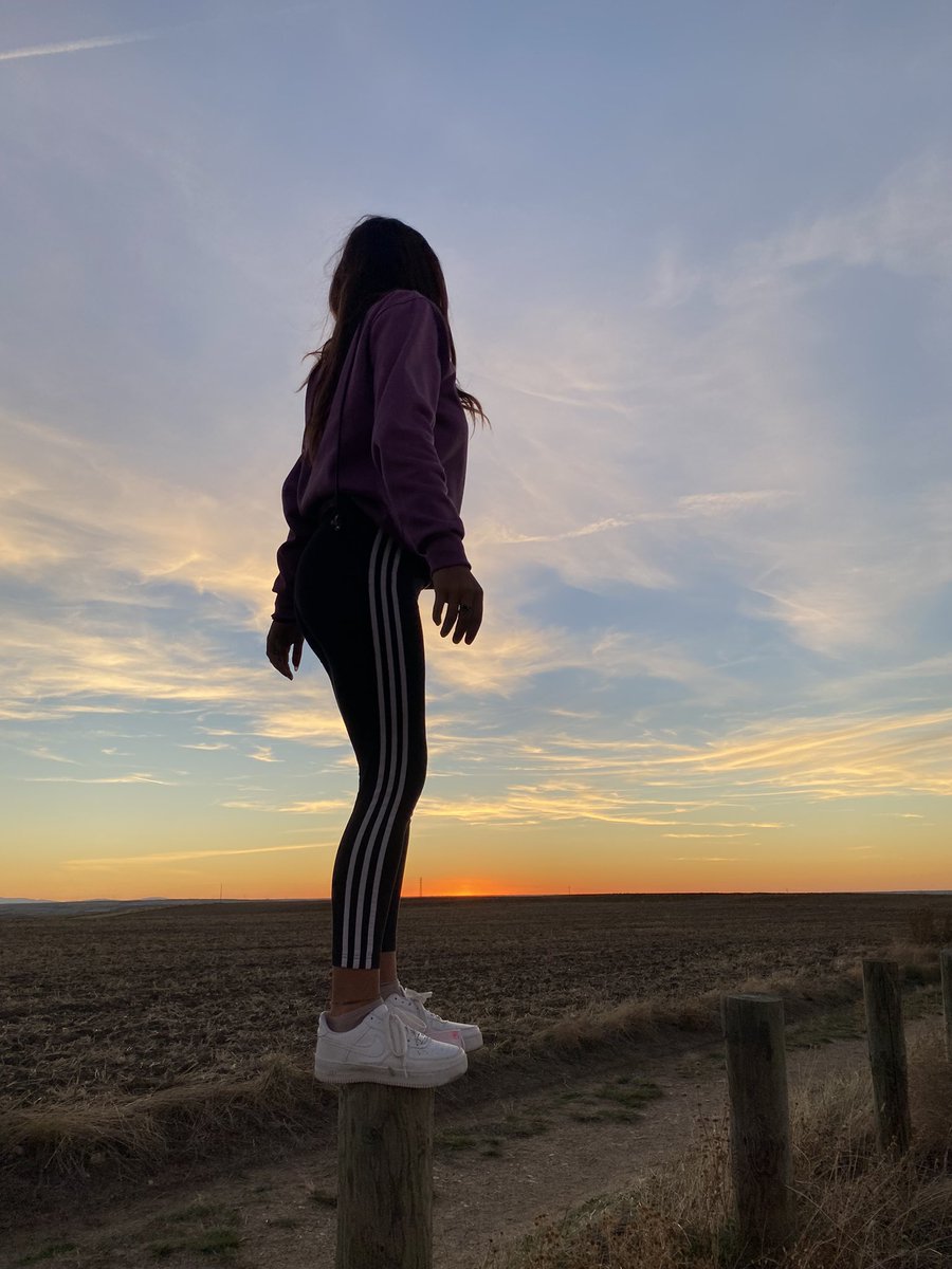 saahhi_'s tweet photo. Estoy en ese momento en el que únicamente me necesito a mí y mucha paz mental ✨❤️💔 https://t.co/vCbdEJCv0H