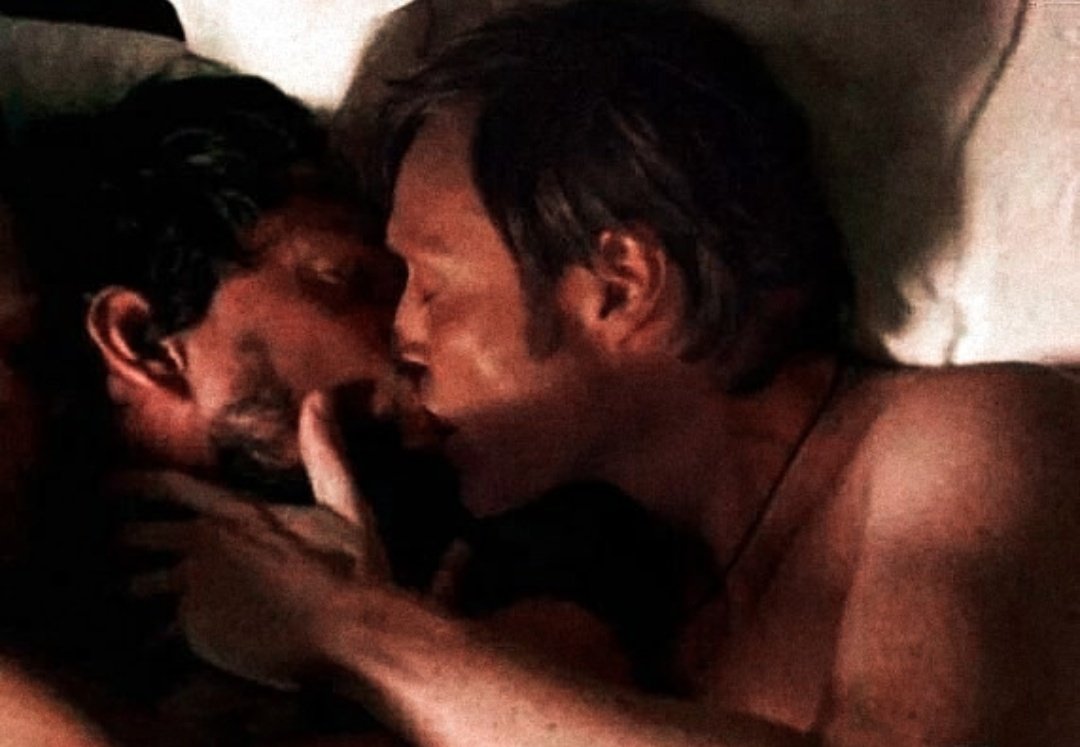 FBL_VWUXIAg3fxO?format=jpg&name=medium