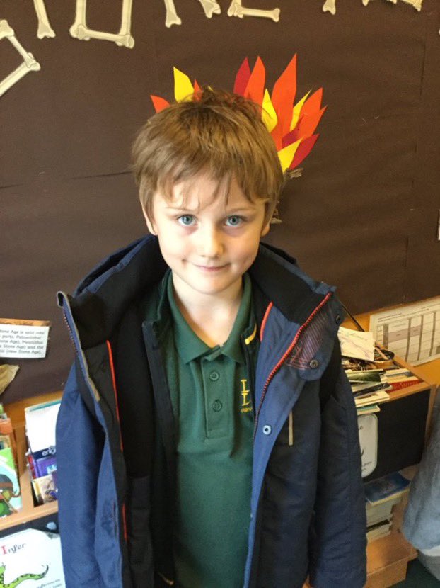 lanternlaneyr3's tweet photo. Congratulations to our Year 3 Golden ticket winner! https://t.co/z0gWGnUn7q