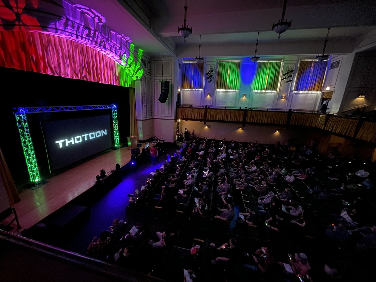 atucom's tweet photo. Wooooo @thotcon is beginning. https://t.co/BoxuKmXauv