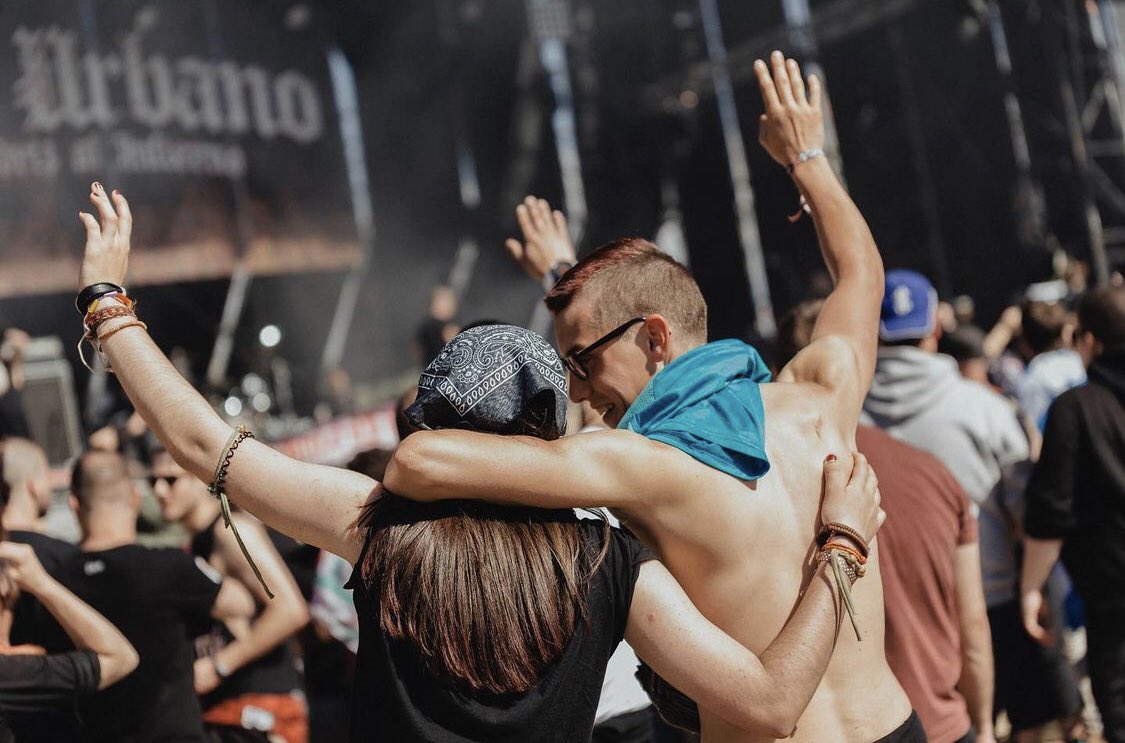 deFestivales tweet media