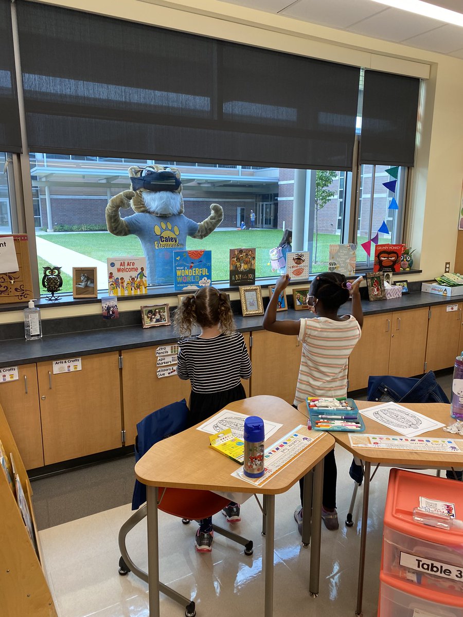 A surprise visitor stopped by this morning! These first graders are excited to celebrate  @CaleyPBIS