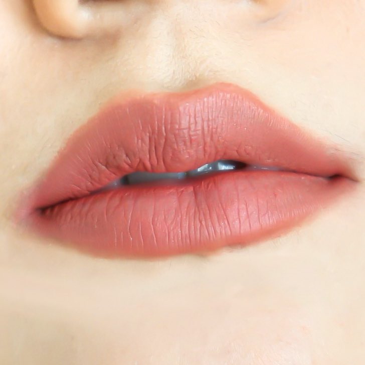 underfaahh's tweet photo. ✨Maybelline Super Stay Matte Ink เป็นลิปที่เราใช้ทุกวันก่อนออกจากบ้านของจริง ยิ่งสีนี้ เบอร์ 210 เป็นเดอะเบสมากๆ เชื่อว่าทุกคนใช้สีนี้ได้ เป็นสีที่ไม่ส้มไป ไม่ชมพูไป ทาแล้วละมุน ดูสุภาพเรียบร้อย ควรมีติดบ้านค่ะ

#รีวิวลิป https://t.co/8ix0nUDlJc