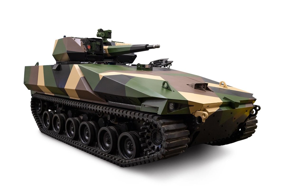 JonHawkes275's tweet photo. General Dynamics' technology demonstrator showcasing the company's Katalyst Next Generation Electronic Architecture (NGEA). Not entirely clear what that is, the marketing so far is a generic open architecture description, but interested to see the detail next week at #AUSA2021 https://t.co/WQMcGSM7sm