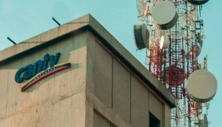 Revolucion5g's tweet photo. Como se explica que una empresa de tecnología como #Cantv funcione con métodos operativos completamente manuales? Te cortan el servicio de forma automática, pero al pagar para que lo reconecten debes acudir a las taquillas a solicitar la reconexion y eso no garantiza que lo hagan https://t.co/1fBtR5yUvV